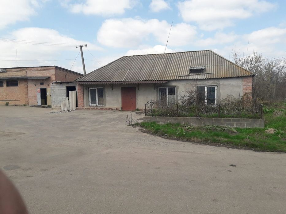 Будинок під Кропивницькиим Черняхівка