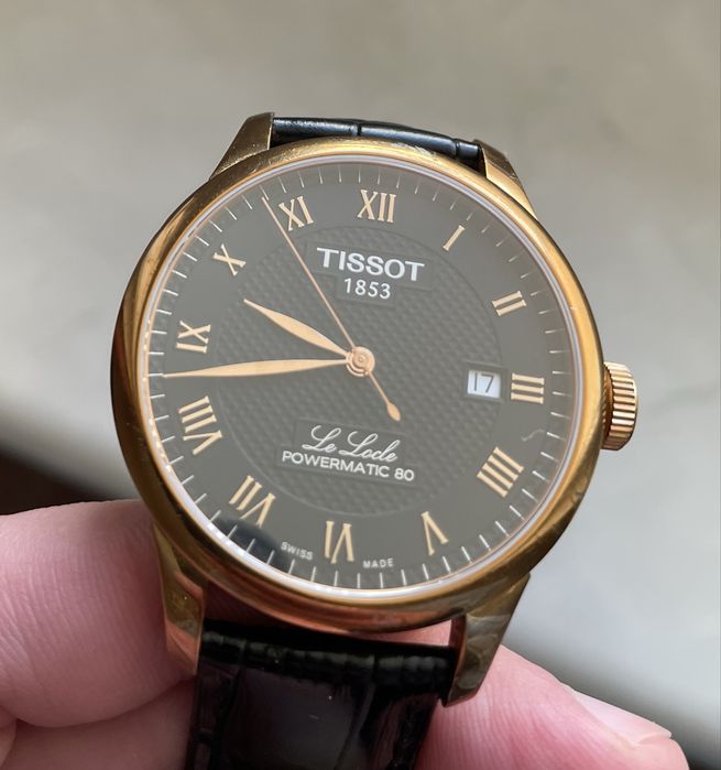 Часы швейцарские Tissot Le Locle Powermatic 80 ( 80 часов запас хода, механические с автоподзаводом, черные)