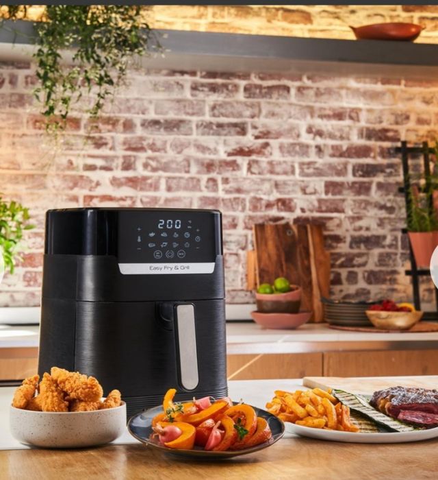 Аерогриль Tefal EY505815  (чорна) Tefal EY 505D15 ( срібна)