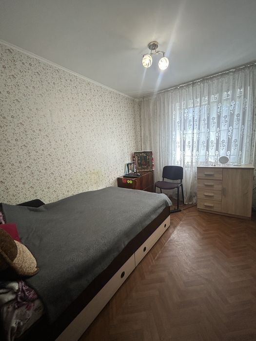 Продається 4 кк в Лісках