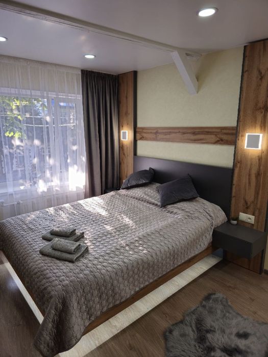 Здам подобово 1 кімнатну квартиру в центрі міста, 5хв до Старого міста