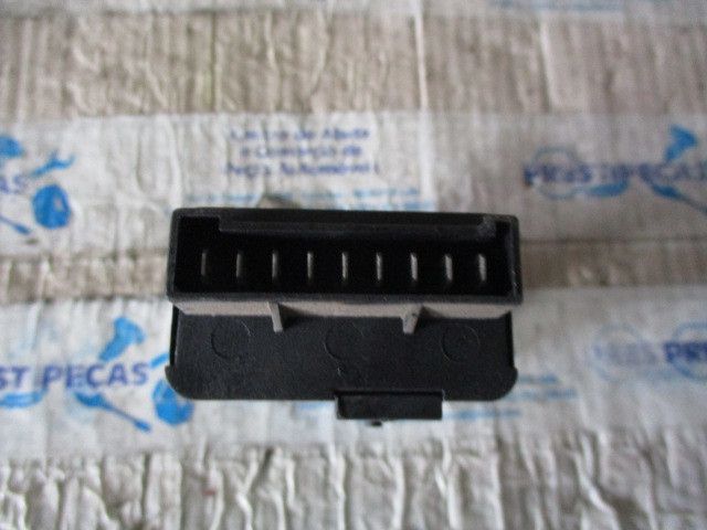 Centralina do fecho central PEUGEOT 405 I Break (15E)
