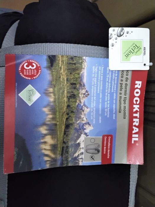 2 sacos cama mais dois colchões e tenda de praia um pessoa  novo