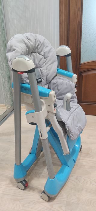Стільчик для годування
