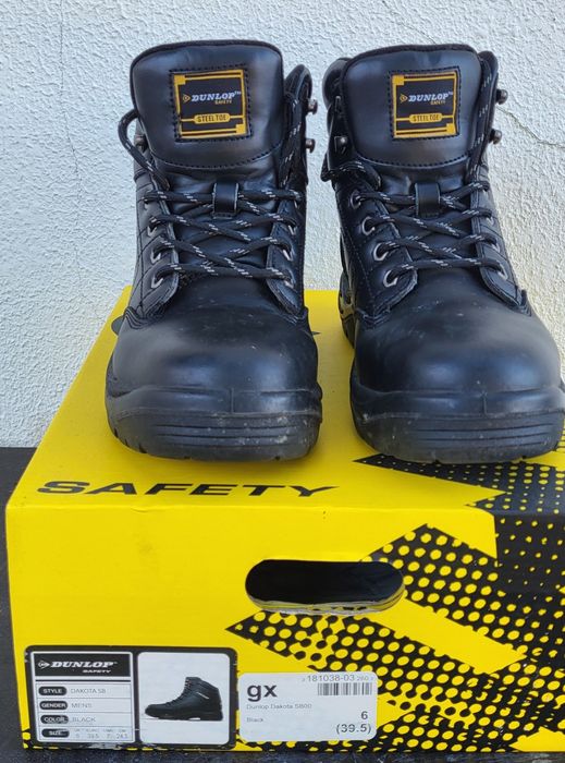Botas Dunlop com biqueira de aço