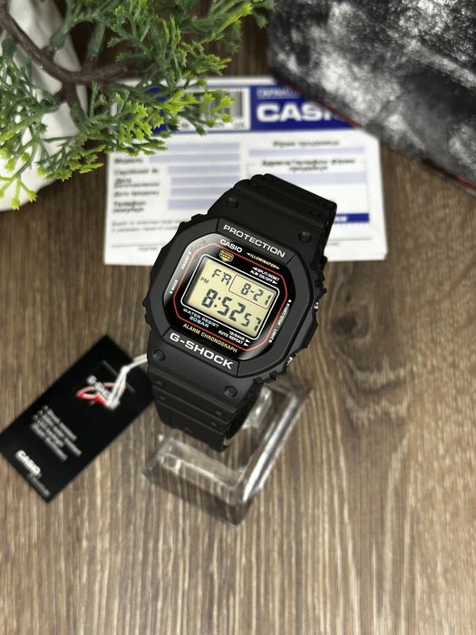 З гарантією / Оригінальний Casio G-Shock DW-5600RL-1