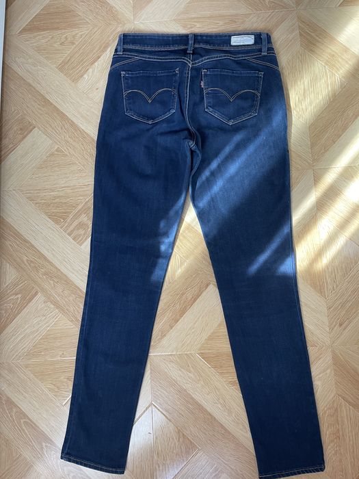 Levis джинси 28 розмір