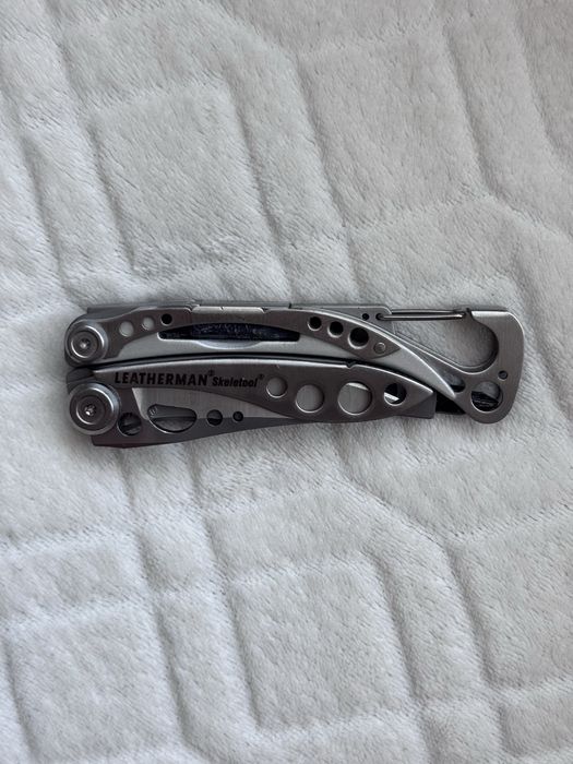 Leatherman skeletool