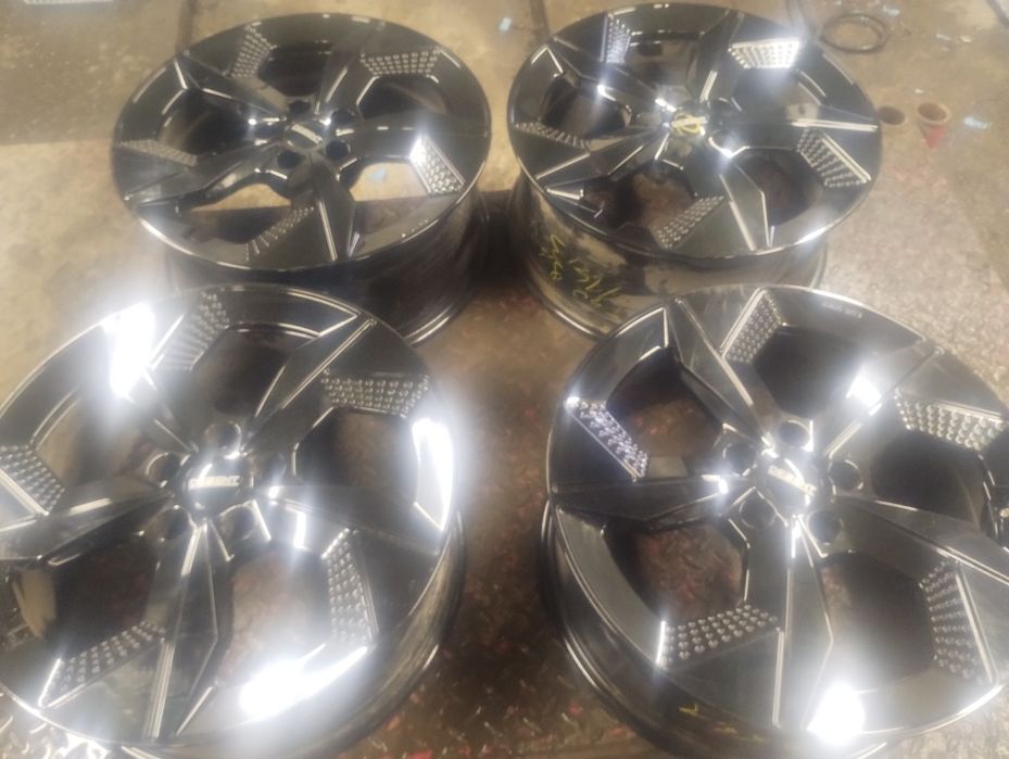 5x114,3 19 cali dezent do Black 8 j et 40  powystawowe/demo/nowe