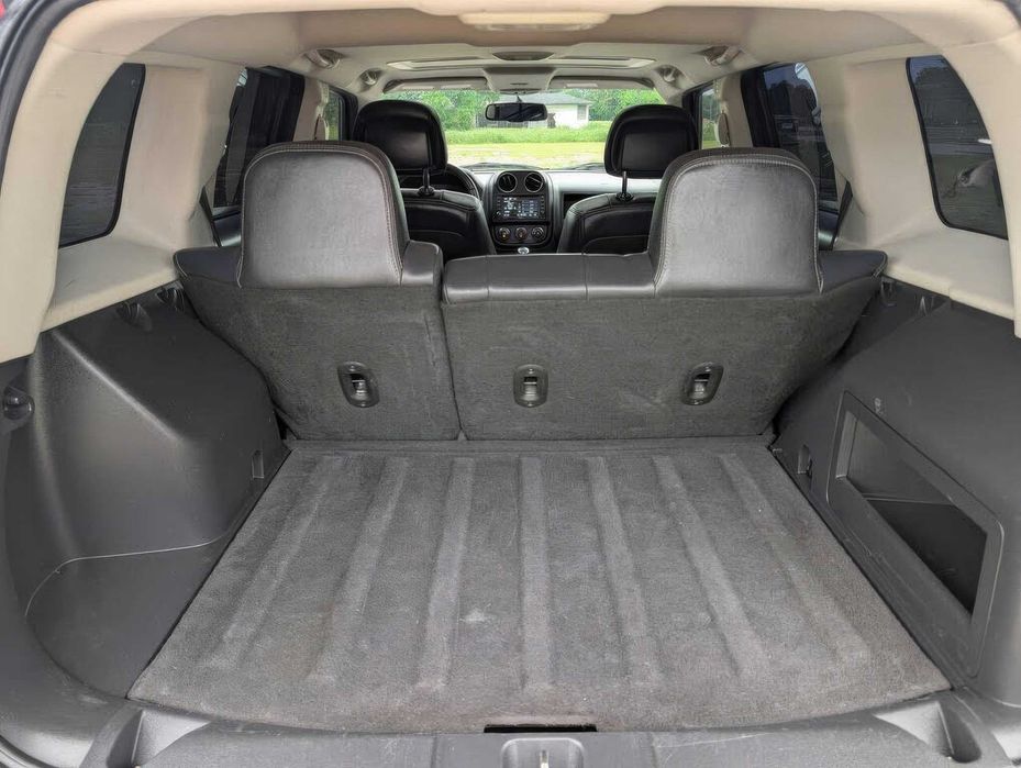Jeep Patriot Latitude      2014