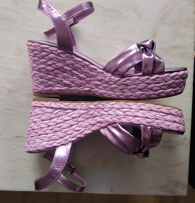 Sandálias Seaside praticamente novas