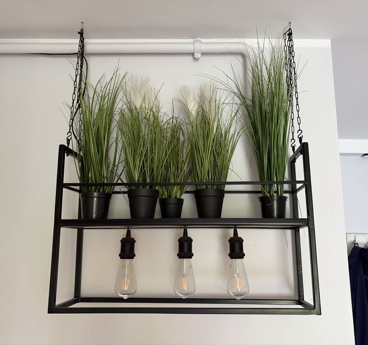 Lampa wisząca z półką