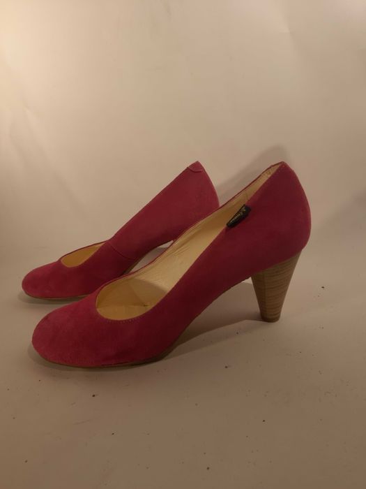 Buty na szpilce Jonny's roz.43