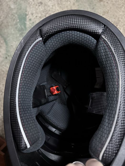 мото шолом карбон розкрас майже новий