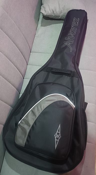 Guitarra Álvarez Electro-acústica