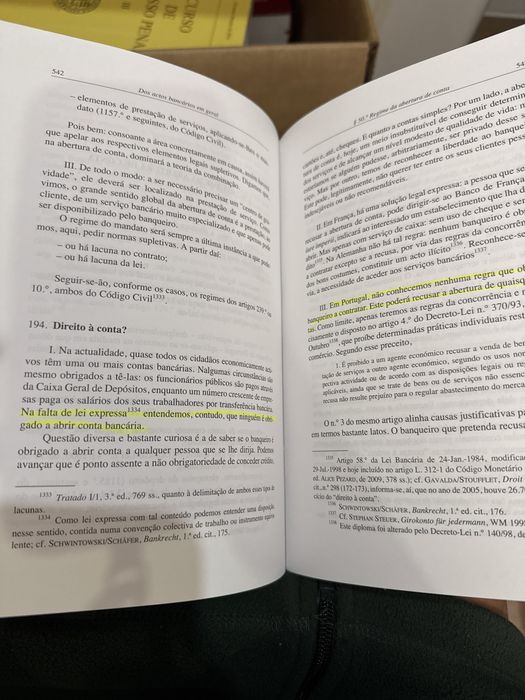 Manual de direito bancario | antonio menezes cordeiro