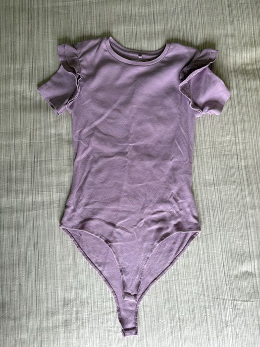 T-shirt body lilás com folhos Lefties