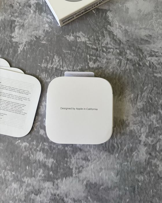 Оригінал Apple MagSafe Type-C Швидка бездротова зарядка для айфона