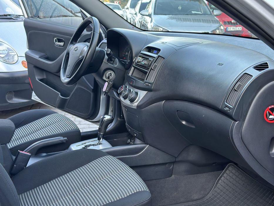 Продам Hyundai Elantra 2011