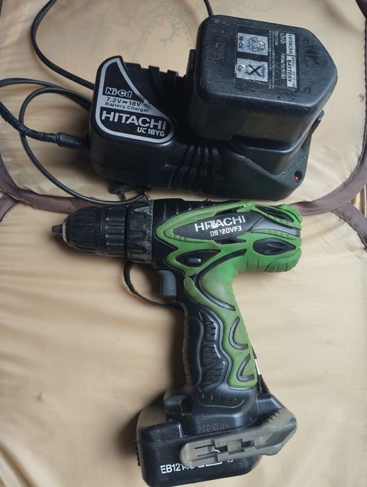 Шуруповерт Hitachi DS12DVF3