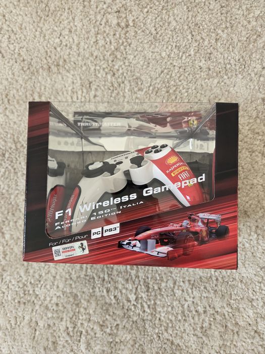 Thrustmaster Ferrari Wireless Controller – Edição Fernando Alonso (PS3 / PC)