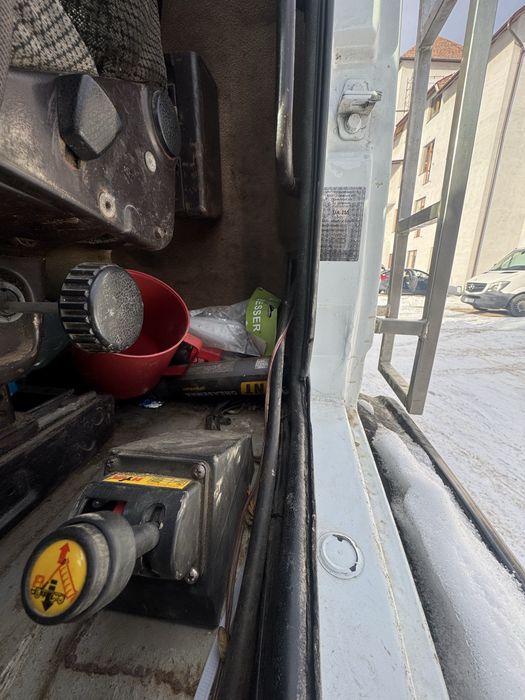 Самоскид мерседес 1114