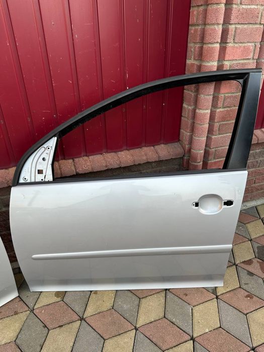 Двері Дверка VW Volkswagen Golf 5 Хачбек LA7W Рідна фарба