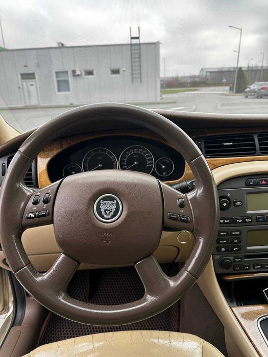 Автомобіль Jaguar X-type 2006