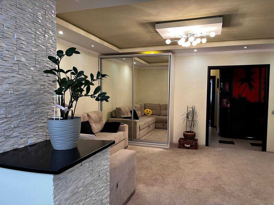 ТЕРМІНОВО! Продаю: 2 кімнатна квартира, з ремонтом, меблями, Каскад