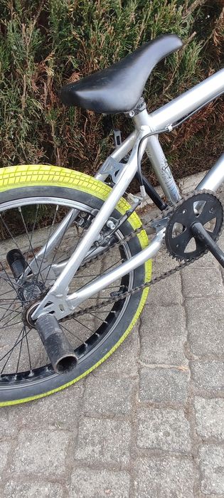 Rower BMX, szary, koła 20 cali + pegi