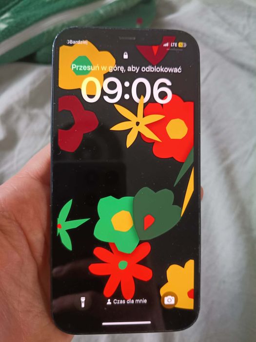 iPhone 12 128GB czarny, sprawny 100% zbita tylna szybka bateria 84%