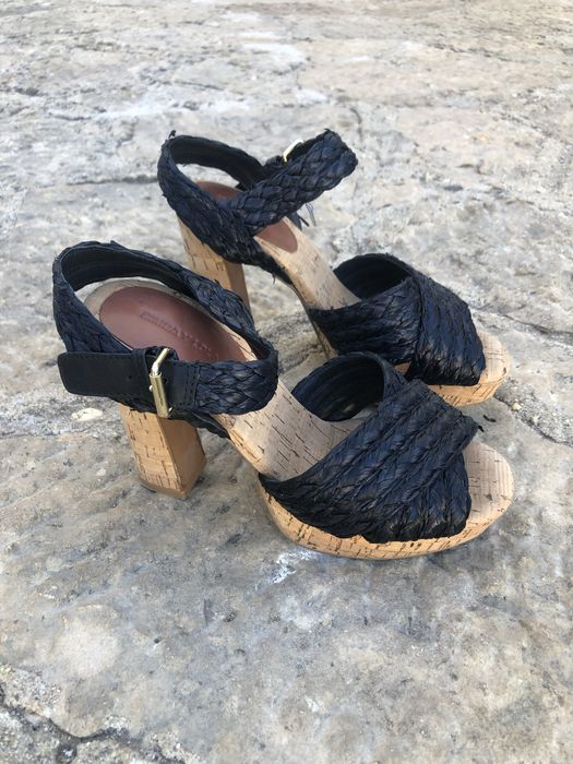 Sandalias de salto pretas Bimba Y Lola 38