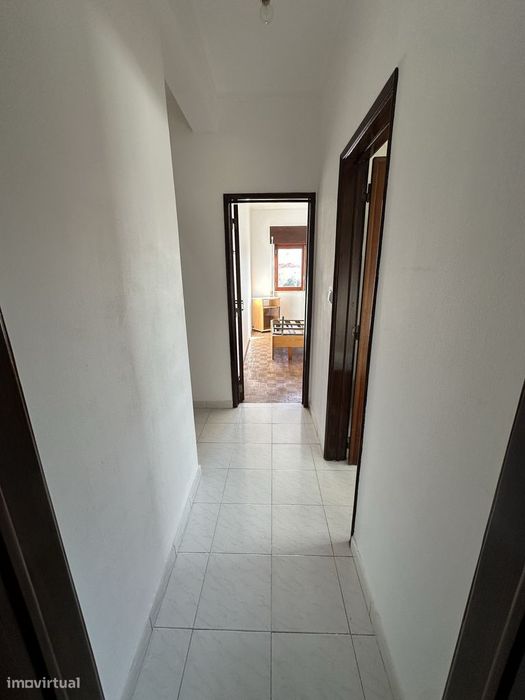 Apartamento T3 espaçoso para arrendamento