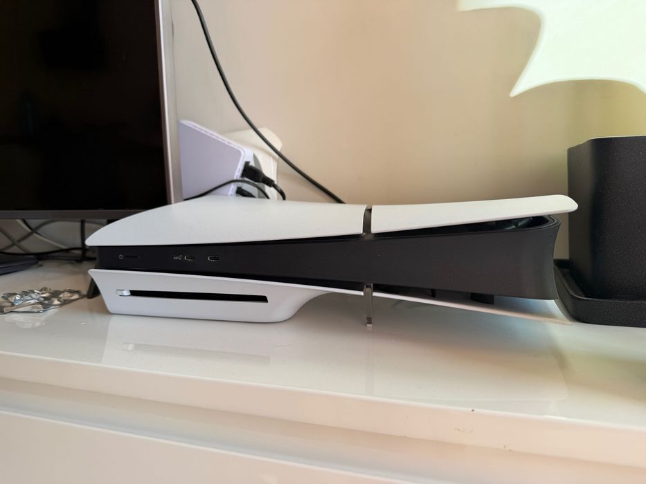 PlayStation 5 Slim Blu-ray 1TB, відмінний стан