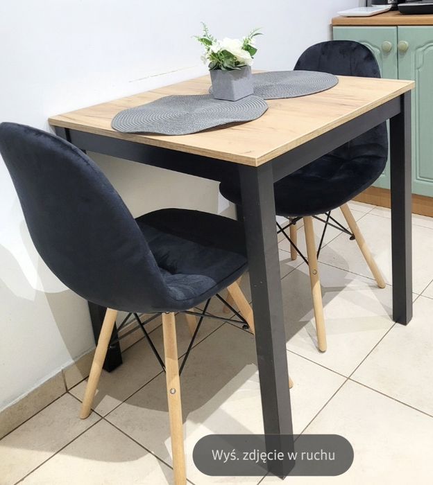 Stół + 2 krzesła