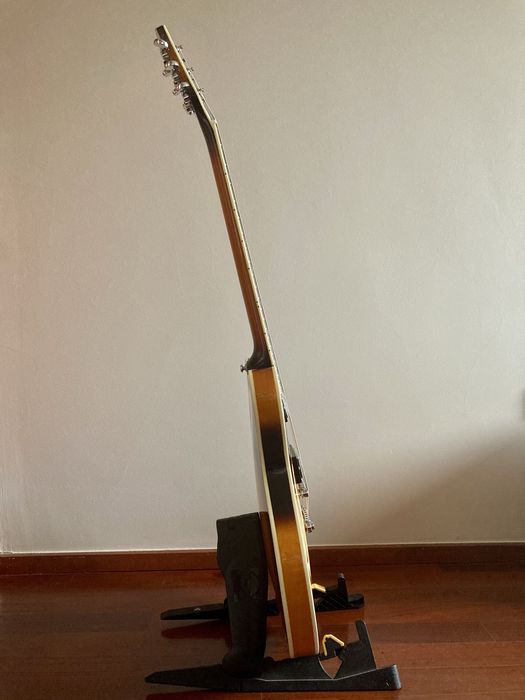 Guitarra Larry Carlton H7
