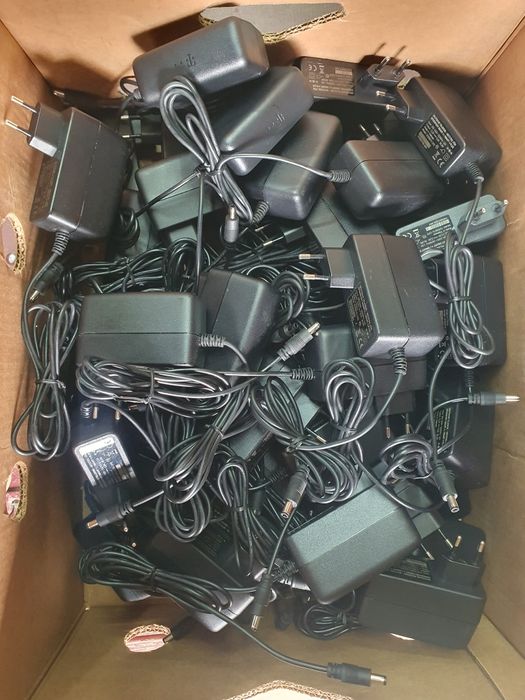 Зарядка зарядное блок питания живлення Deutsche Telekom 12v/3a 36w