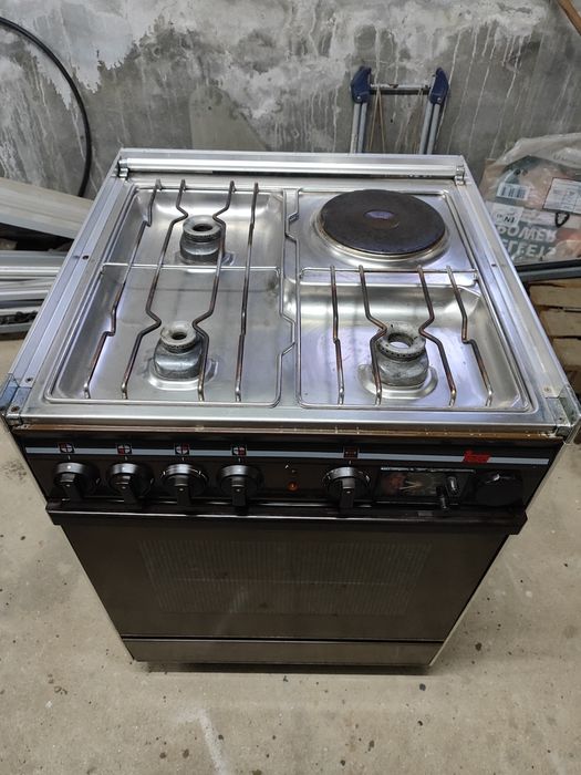 Forno e fogão usado