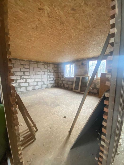 Продам гараж 75м2 в Гостомелі біля озера