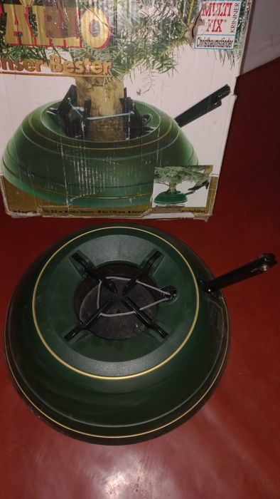 Тримач  ялинки. Німеччина.