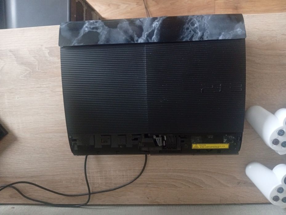 Продам Playstation 3 super slim