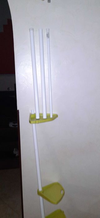 Продам полицю кутову нову для ваної