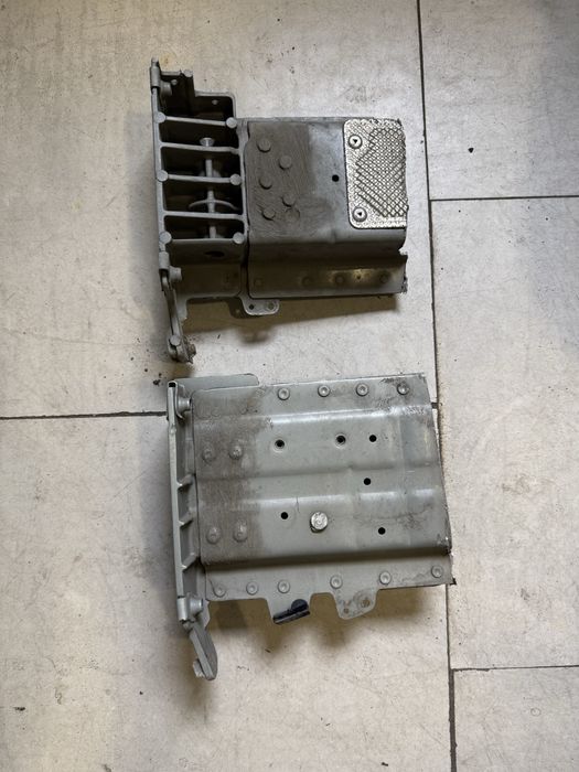 Лонжерон пятаки Range Rover sport l494