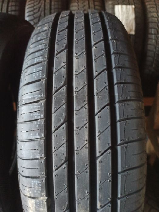 TSM Komplet Nowych Opon 185/60/R15 84H RoadX rxmotion
