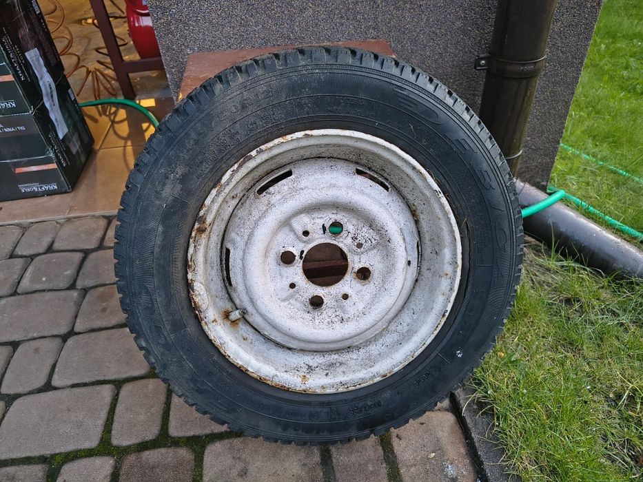 Opona Fiat 126p Maluch FL ST EL - do ciągnika przyczepki SAM