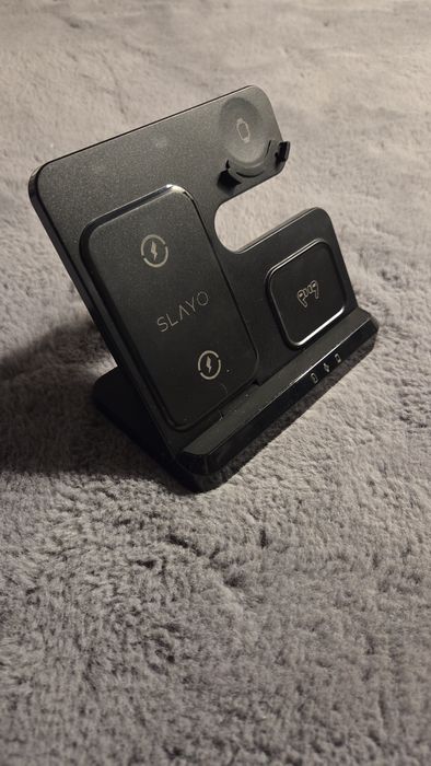 Bezprzewodowa stacja ładująca 3w1