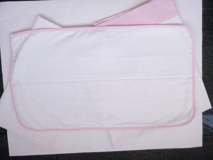 2 conjuntos de Lençóis cama bebê ( grades)