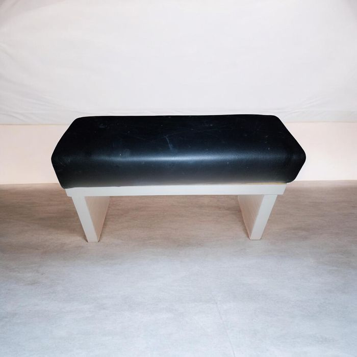 Подставка под маникюр