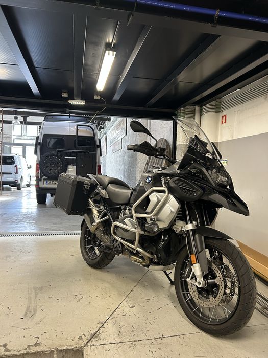 BMW GSA 1250 Triple Black