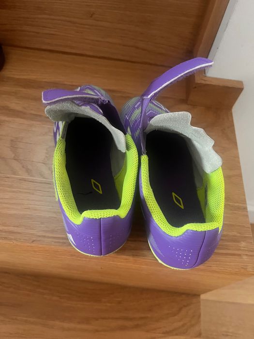 Adidas korki rozm. 33